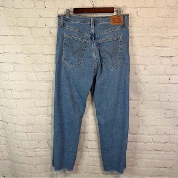 Levi’s Ribcage Straight Ankle Distressed Jeans size 31 - Picture 5 of 7